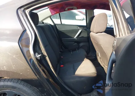 2011 Mazda Mazda3 I Sport from USA, damaged, VIN JM1BL1UF8B1444194